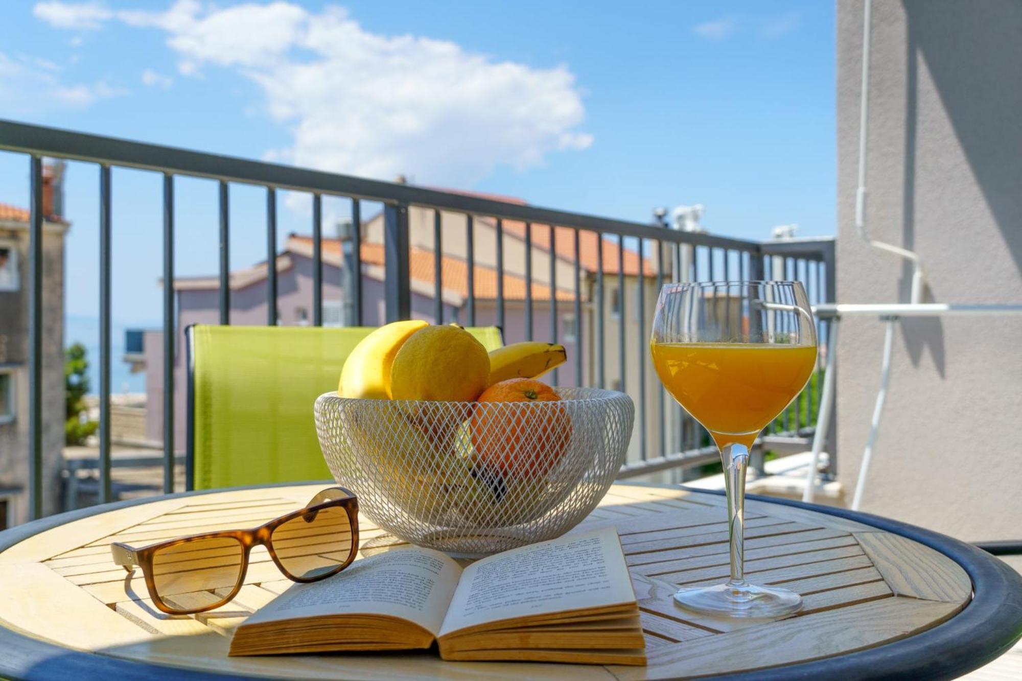 Emilia Lofts Aparthotel Tučepi Екстериор снимка