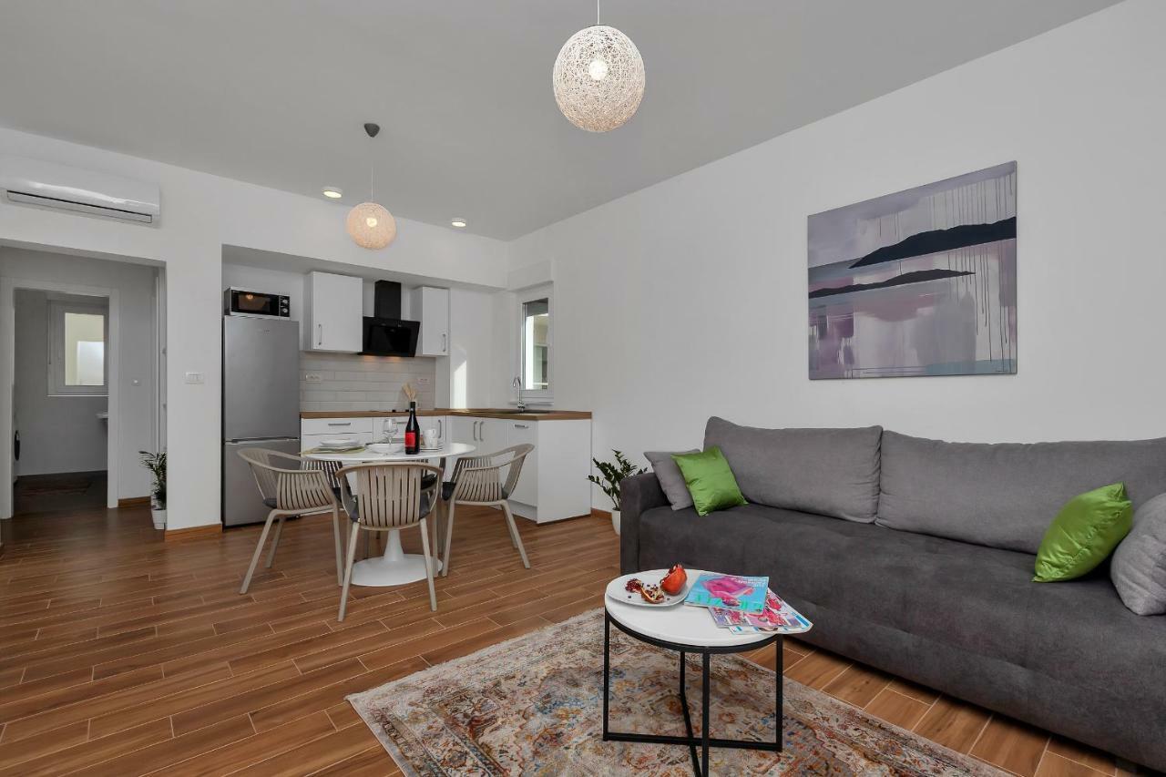 Emilia Lofts Aparthotel Tučepi Екстериор снимка