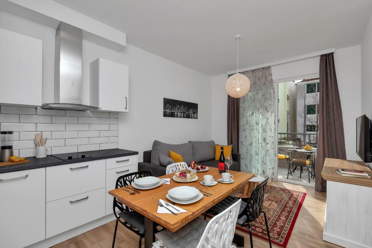 Emilia Lofts Aparthotel Tučepi Екстериор снимка