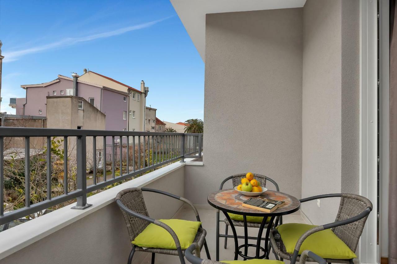 Emilia Lofts Aparthotel Tučepi Екстериор снимка